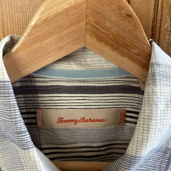 Tommy Bahama Medium Silk Button Front Shirt Short Sleeve White Gray Plaid - Picture 6 of 13